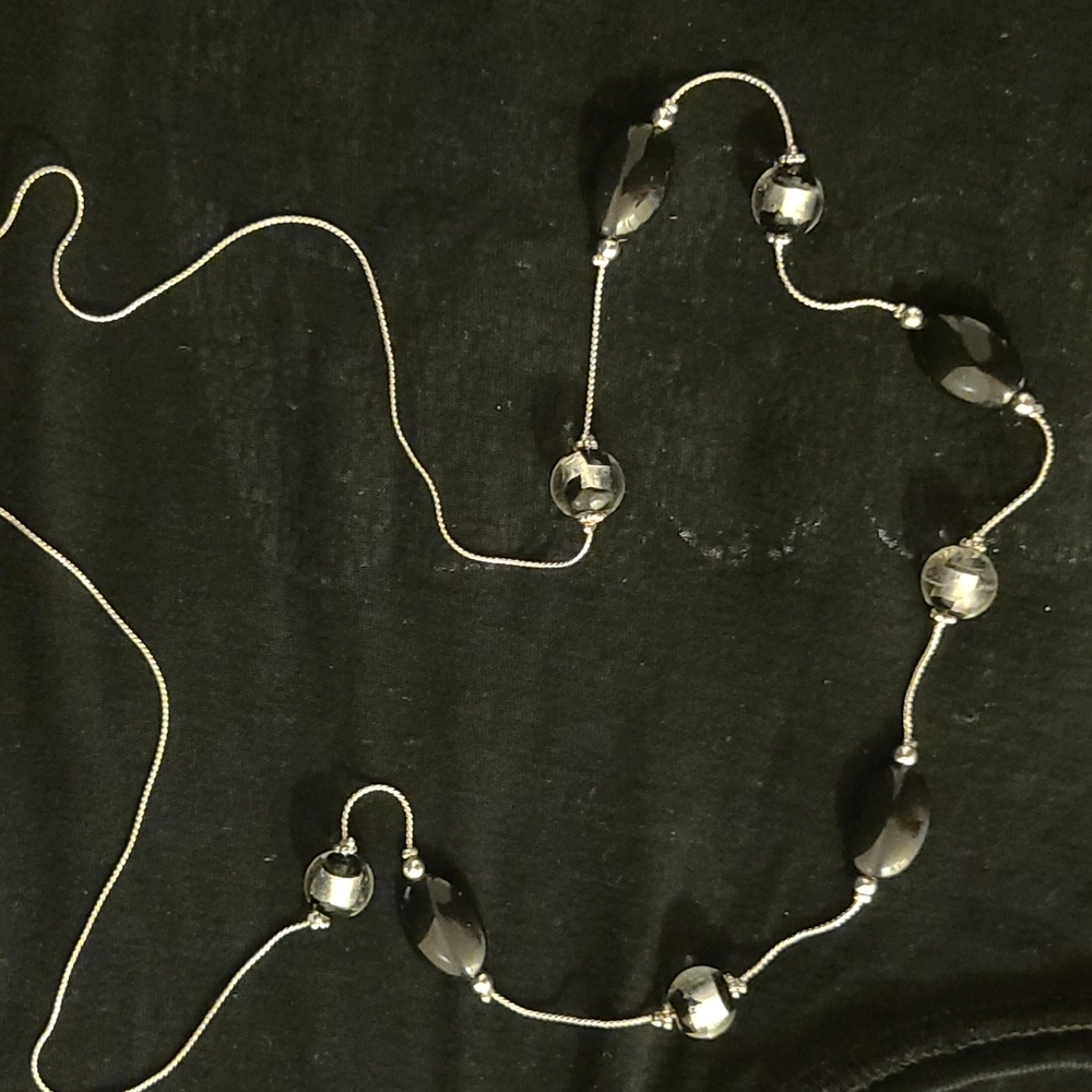 Neckless
